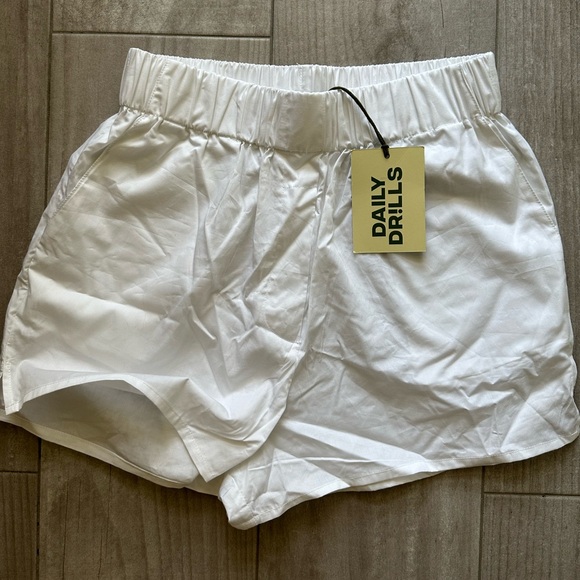 Daily Drills Poplin Resort Shorts - White NWT - Picture 3 of 4